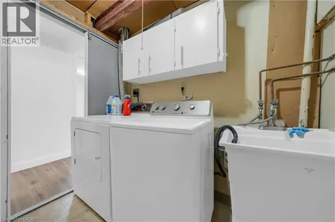 1270 Gainsborough Drive Oakville ON M9A 0E1
