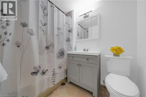 1270 Gainsborough Drive Oakville ON M9A 0E1