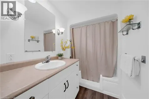 1270 Gainsborough Drive Oakville ON M9A 0E1