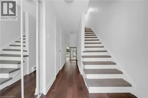 1270 Gainsborough Drive Oakville ON M9A 0E1