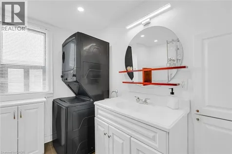 1 Galbraith Drive Hamilton ON L8G 1Z6