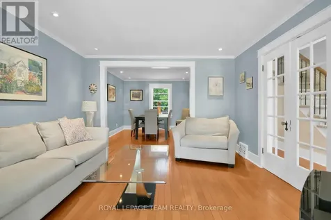 45 Rockcliffe Way Ottawa ON K1M 1B4