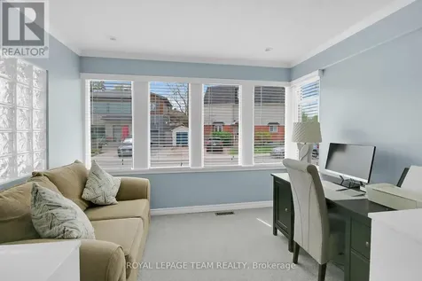 45 Rockcliffe Way Ottawa ON K1M 1B4