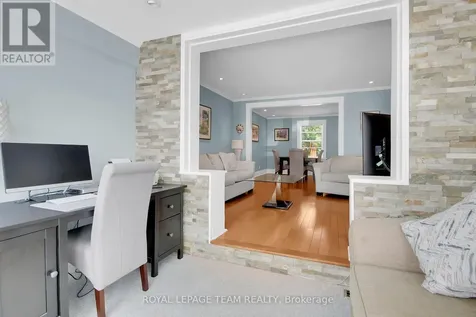 45 Rockcliffe Way Ottawa ON K1M 1B4