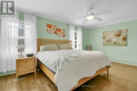 45 Rockcliffe Way Ottawa ON K1M 1B4