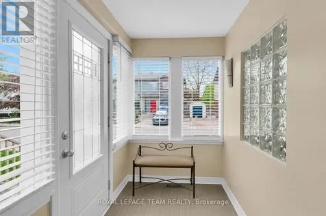 45 Rockcliffe Way Ottawa ON K1M 1B4