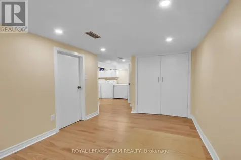 45 Rockcliffe Way Ottawa ON K1M 1B4
