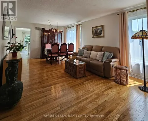 4 Kingsley Road South Halton Hills (ac Acton) ON L7J 2Z5