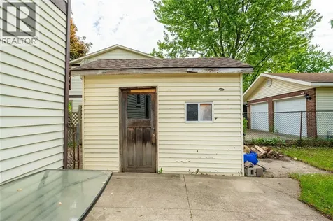 114 Maplestone Avenue Sarnia ON N7S 4X2