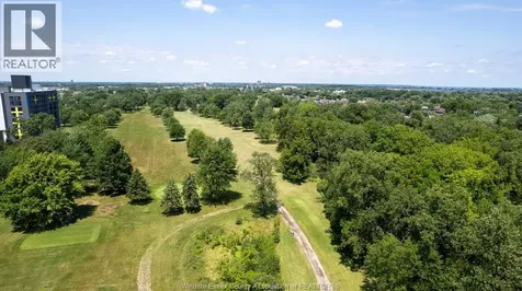 3160 Meadowbrook Lane Windsor ON N8T 0B2
