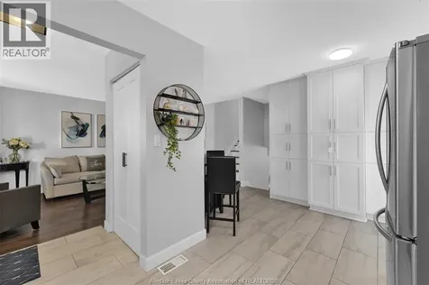 4779 Theresa Place Windsor ON N8T 3M8