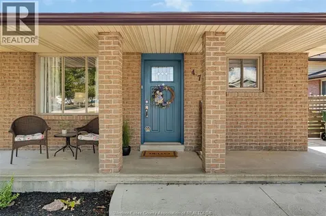 4779 Theresa Place Windsor ON N8T 3M8