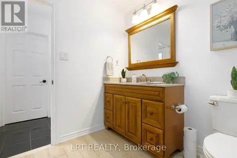 34 Staglir Drive Tiny ON L9M 0H2