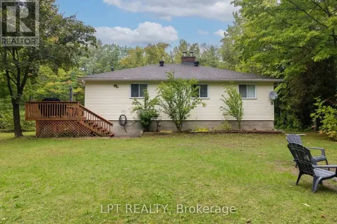 34 Staglir Drive Tiny ON L9M 0H2