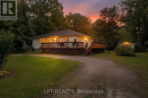 34 Staglir Drive Tiny ON L9M 0H2