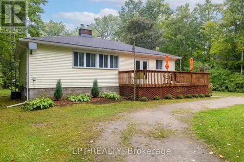 34 Staglir Drive Tiny ON L9M 0H2