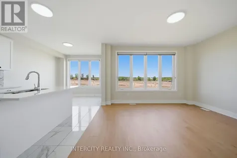 10 Kingsbury Trail Barrie ON L9J 0W9