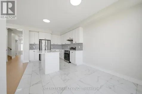 10 Kingsbury Trail Barrie ON L9J 0W9