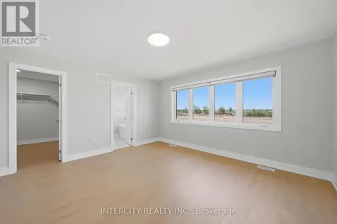 10 Kingsbury Trail Barrie ON L9J 0W9