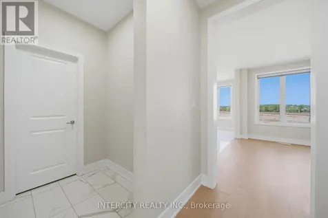 10 Kingsbury Trail Barrie ON L9J 0W9