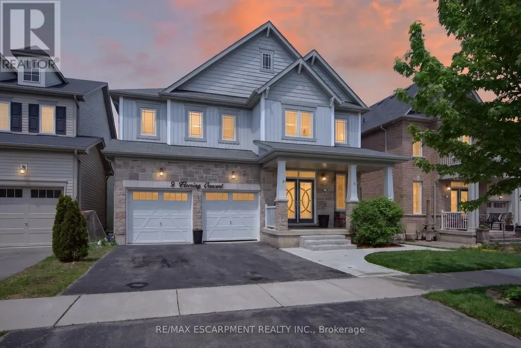 9 Fleming Crescent Haldimand ON N3W 0C4