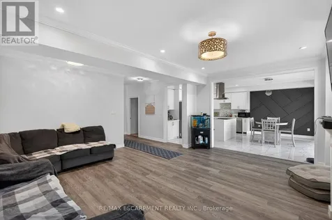 9 Fleming Crescent Haldimand ON N3W 0C4