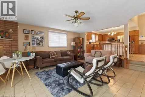 42 Lasila Court Hamilton ON L9C 7B6