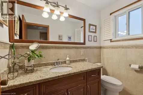 42 Lasila Court Hamilton ON L9C 7B6