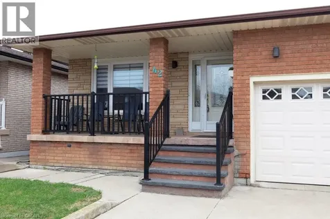 42 Lasila Court Hamilton ON L9C 7B6