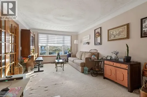 42 Lasila Court Hamilton ON L9C 7B6