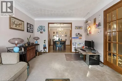 42 Lasila Court Hamilton ON L9C 7B6
