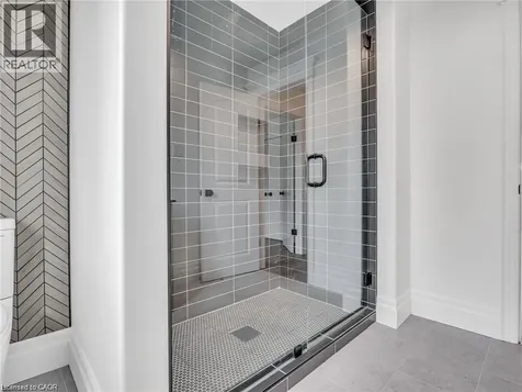 85 Reinhart Place Petersburg ON N0B 2H0
