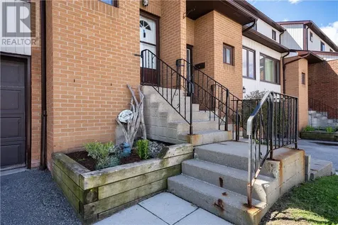 34-765 Oklahoma Drive Toronto ON L1W 3C9