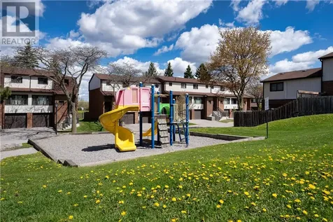 34-765 Oklahoma Drive Toronto ON L1W 3C9