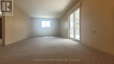 325 Fairview Drive Brantford ON N3R 2X3