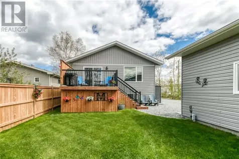 18 Edwin Street Wahnapitae ON P0M 3C0