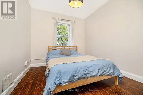 632 Waterloo Street South Cambridge ON N3H 1P5