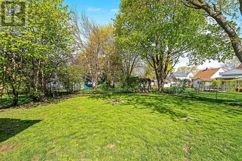 632 Waterloo Street South Cambridge ON N3H 1P5