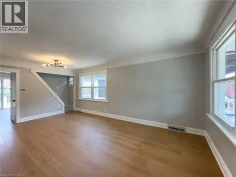 97 Crosthwaite Avenue North Hamilton ON L8H 2V3