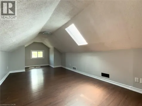 97 Crosthwaite Avenue North Hamilton ON L8H 2V3