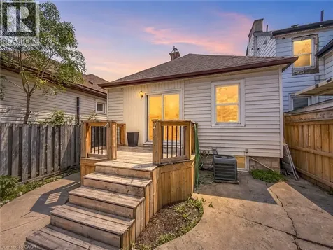 97 Crosthwaite Avenue North Hamilton ON L8H 2V3