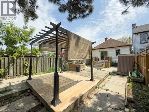 97 Crosthwaite Avenue North Hamilton ON L8H 2V3