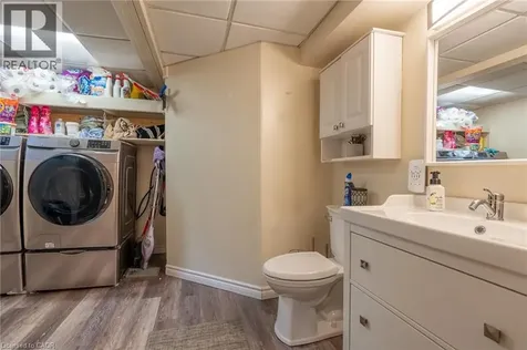 27 Delevan Crescent Hamilton ON L9A 4A8