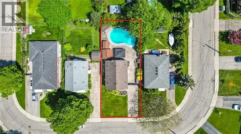 27 Delevan Crescent Hamilton ON L9A 4A8