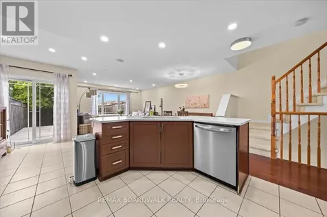 510 Pepperville Crescent Ottawa ON K2M 0E5