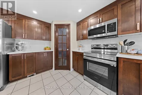 510 Pepperville Crescent Ottawa ON K2M 0E5
