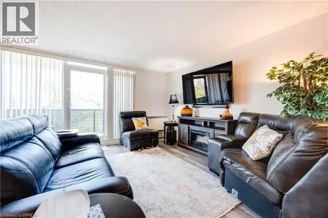 9 Bonheur Court Brantford ON N3P 1Z5