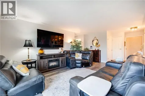 9 Bonheur Court Brantford ON N3P 1Z5