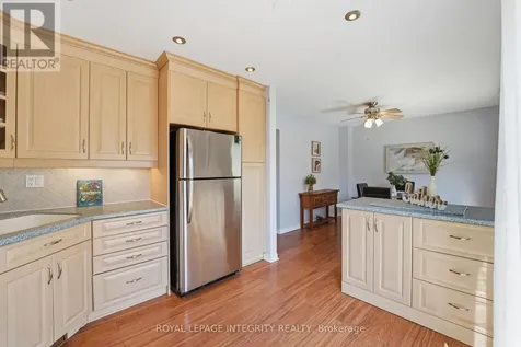 776 Vinette Crescent Ottawa ON K1E 1W9