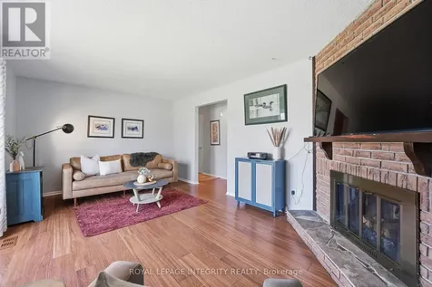 776 Vinette Crescent Ottawa ON K1E 1W9